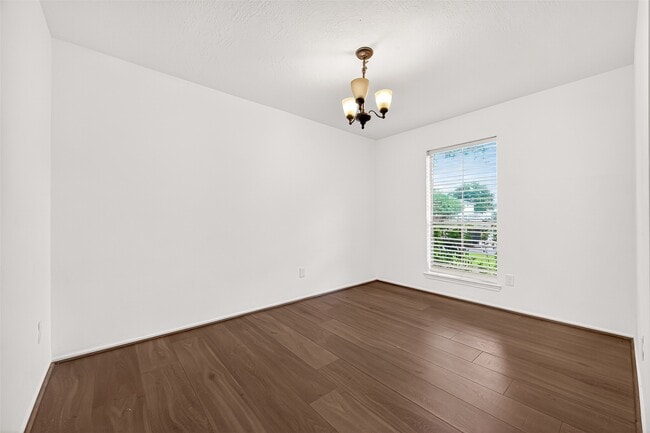 Building Photo - 8839 Aspen Meadow Dr