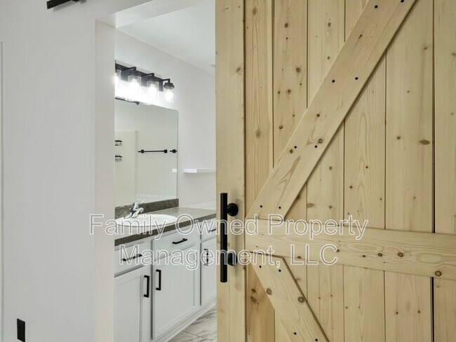 Building Photo - 351 Salkahatchie St