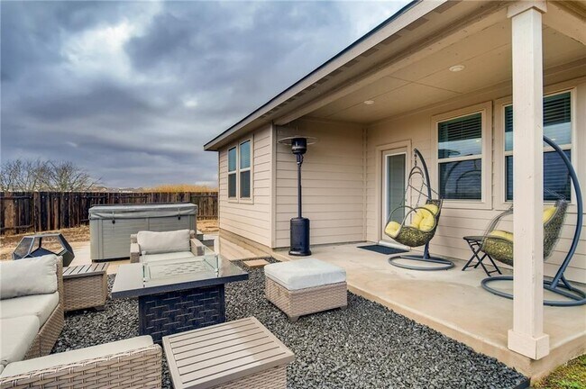 Building Photo - 14225 Fallsprings Way