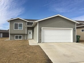 Building Photo - 1723 Torrey Pines Dr