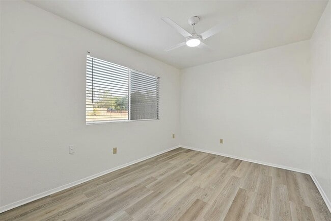 Building Photo - 3910 Tamil St