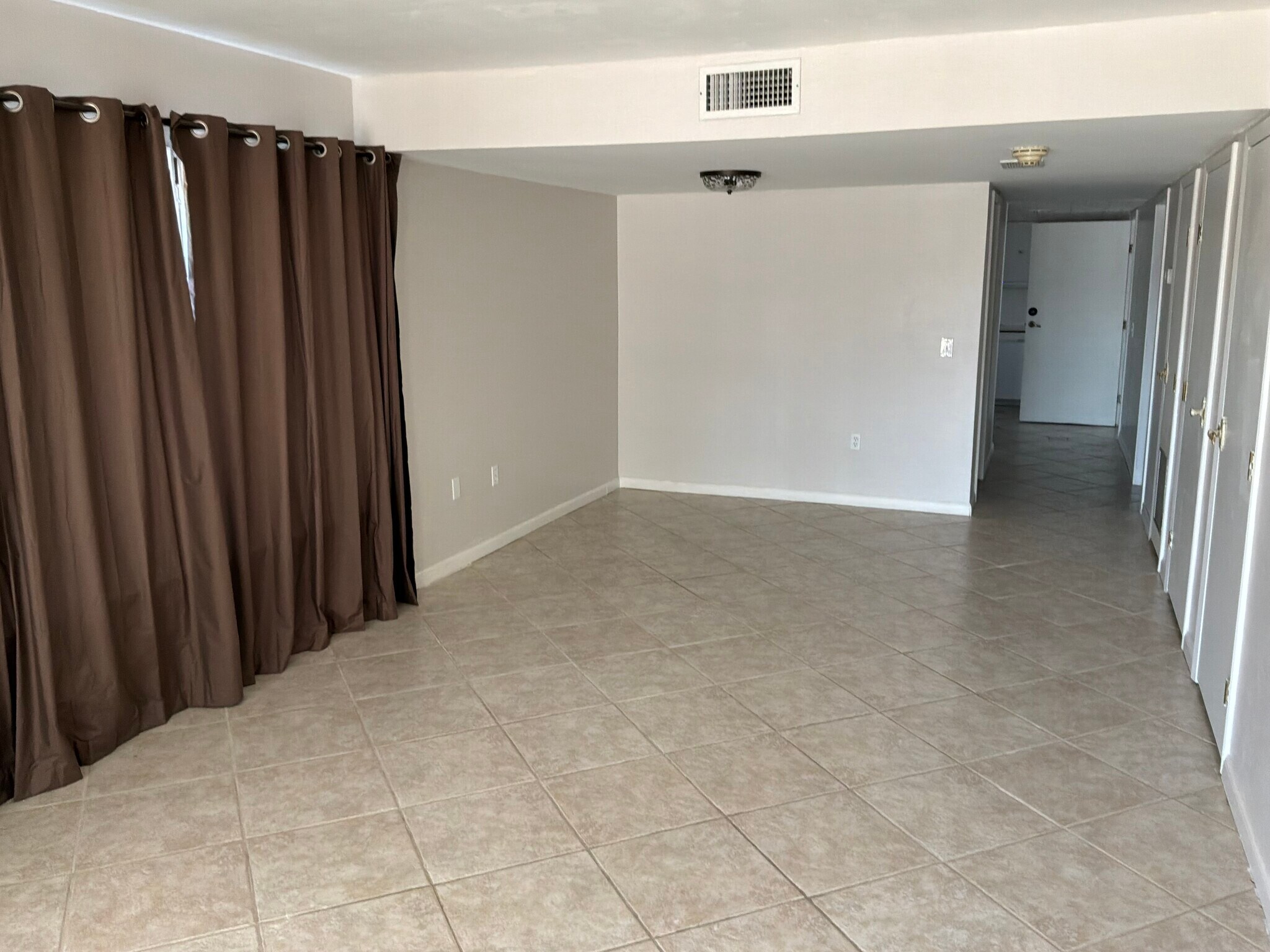 Living Room - 4600 Ocean Beach Blvd