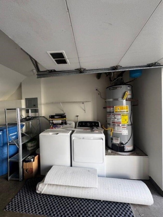 Building Photo - 42 Iron Horse Ln