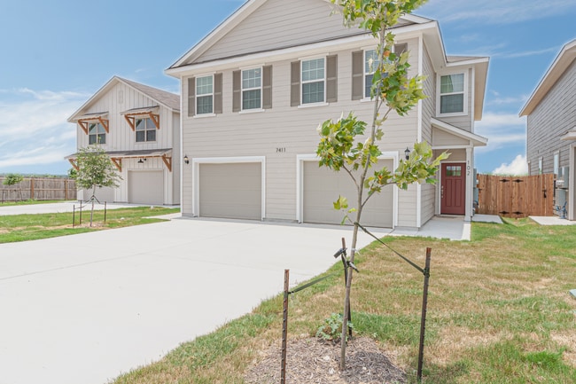 Building Photo - 7411 Gramercy Way