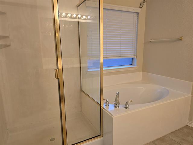 Building Photo - 100 Bryan St