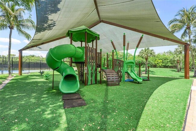 Building Photo - 8215 NW 125th Ln