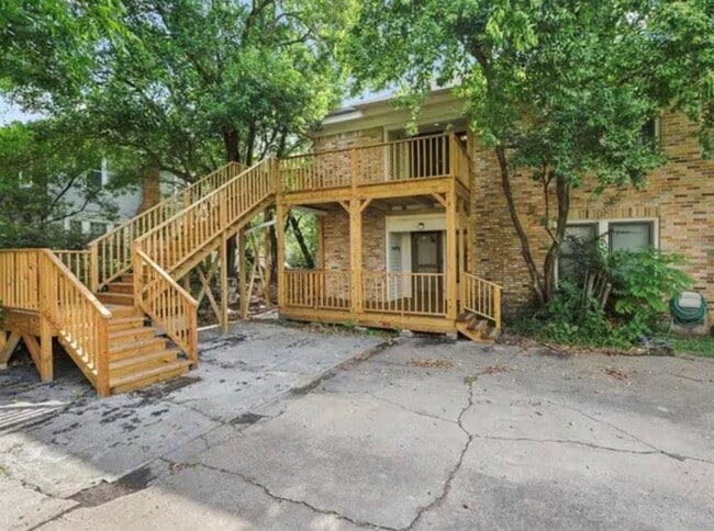 Building Photo - 4018 Garrott St