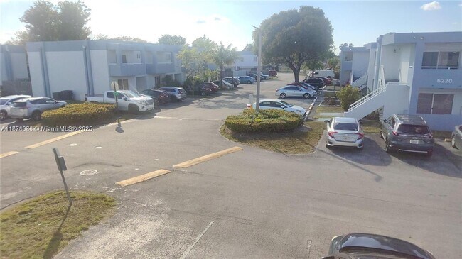 Building Photo - 6221 SW 131st Ct