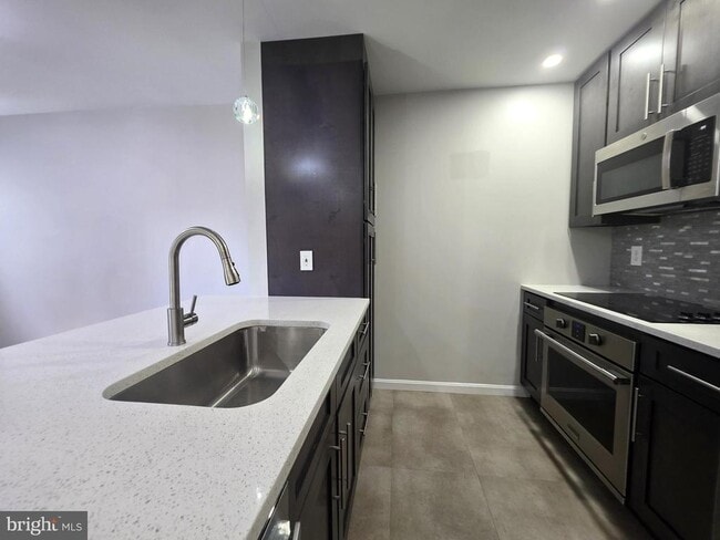 Building Photo - 10414 Parthenon Ct