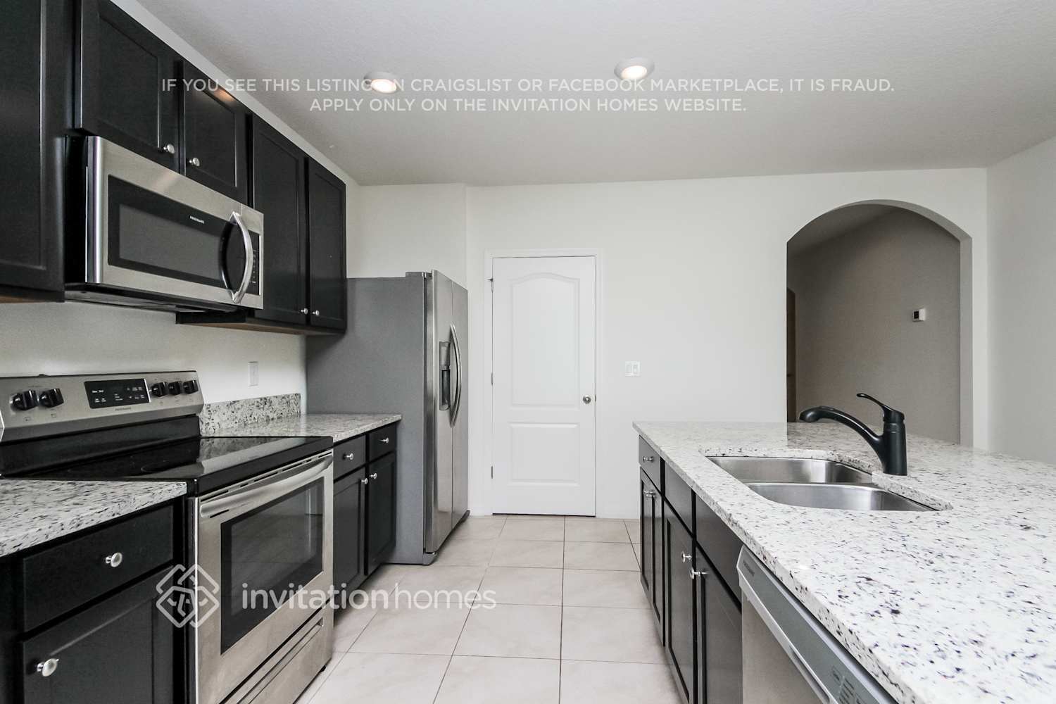 Building Photo - 5117 Fiddlewood Way