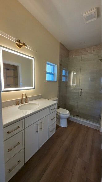 Building Photo - 408 W Louisiana Ave