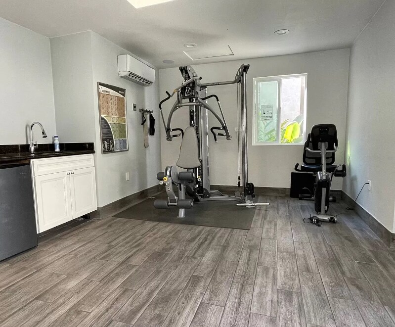 Building Photo - 5252 Orange Ave