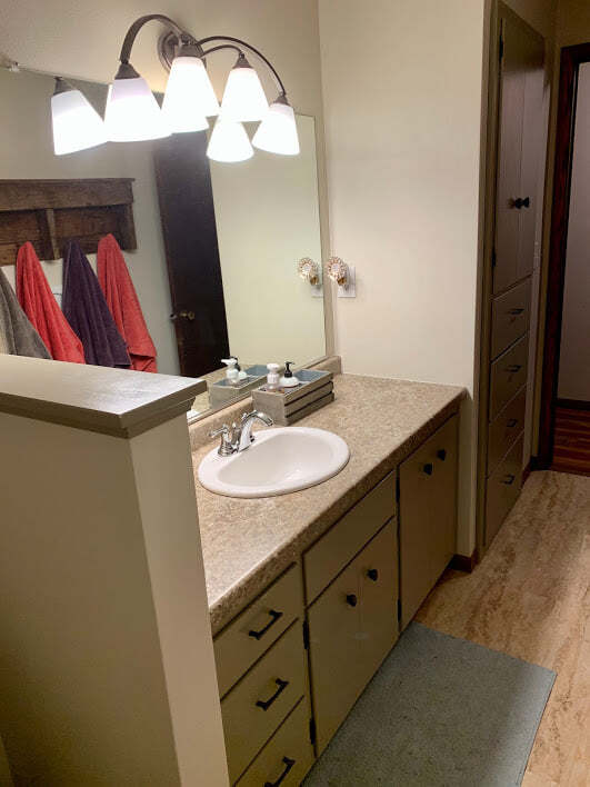 Building Photo - 1285 Green Acres Ln