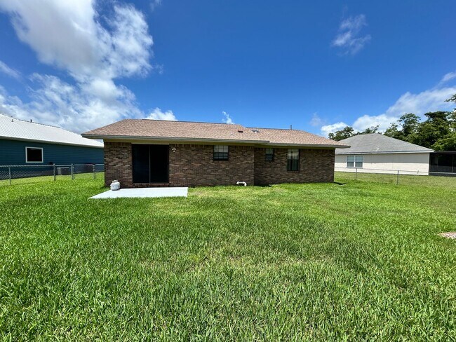 Building Photo - 249 Hannover Cir