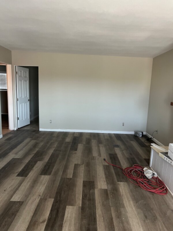 Building Photo - 2400 Ripple Dr