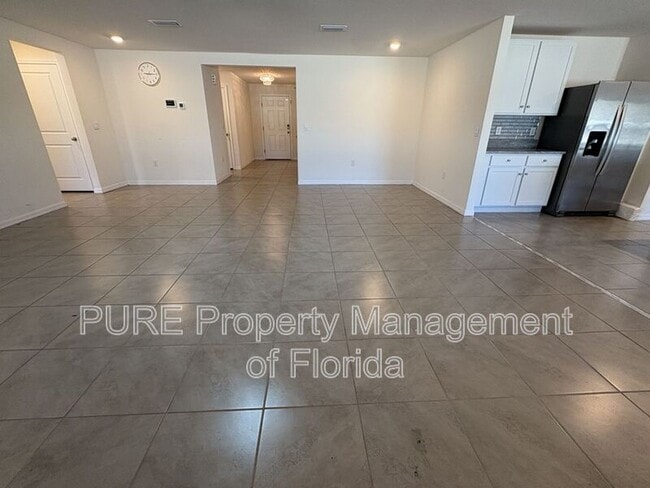 Building Photo - 618 SE 65th Terrace