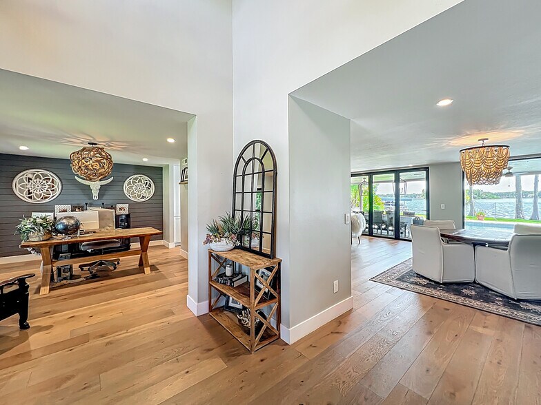 Front Entry - 281 Shell Pt E