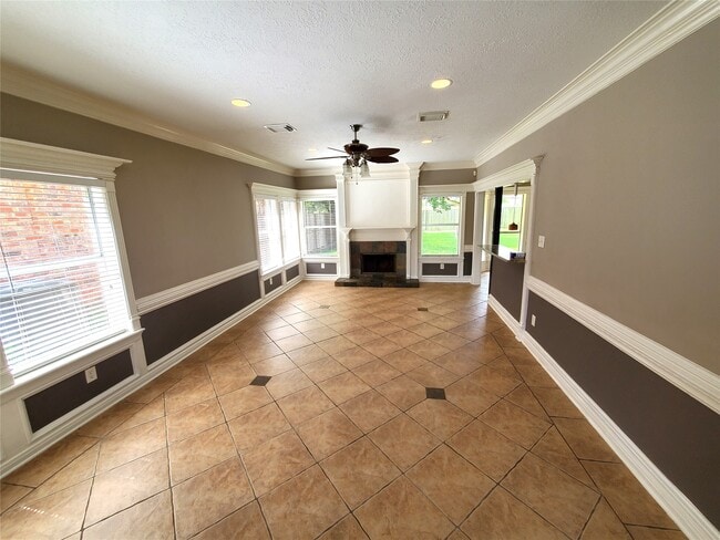 Building Photo - 3751 Pine Cone Trail