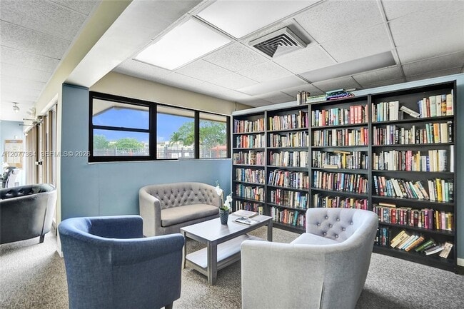 Building Photo - 5961 NW 61st Ave