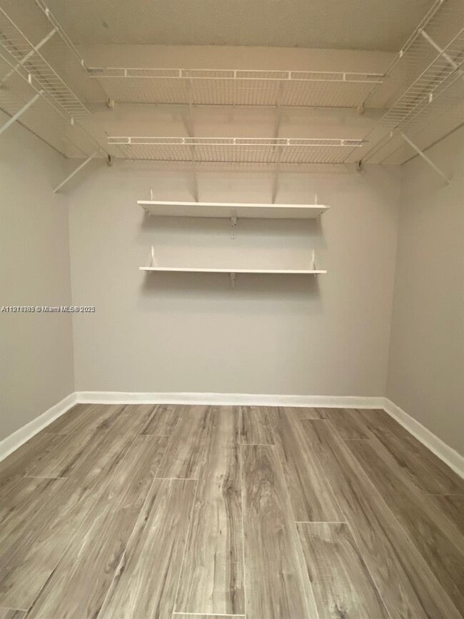 Building Photo - 20680 NE 4th Ct