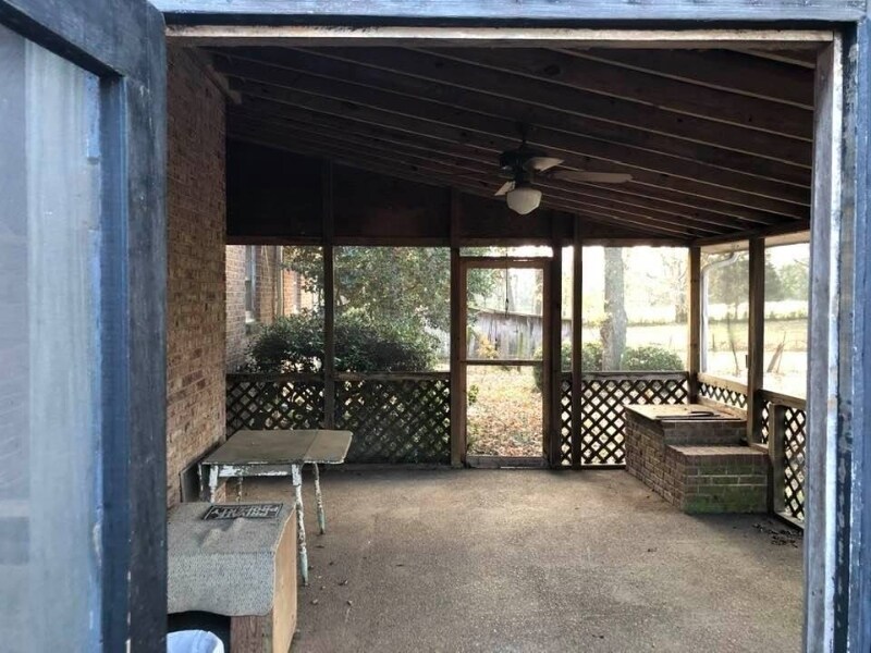 Building Photo - 779 New Shackle Island Rd