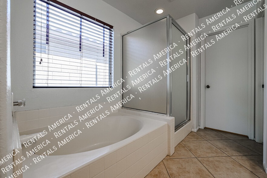 Building Photo - 20412 N 32nd Pl