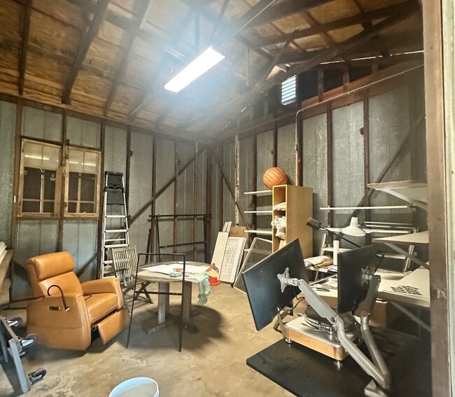 Building Photo - Watsonville: Tranquil Home & Ranch/Farm on...