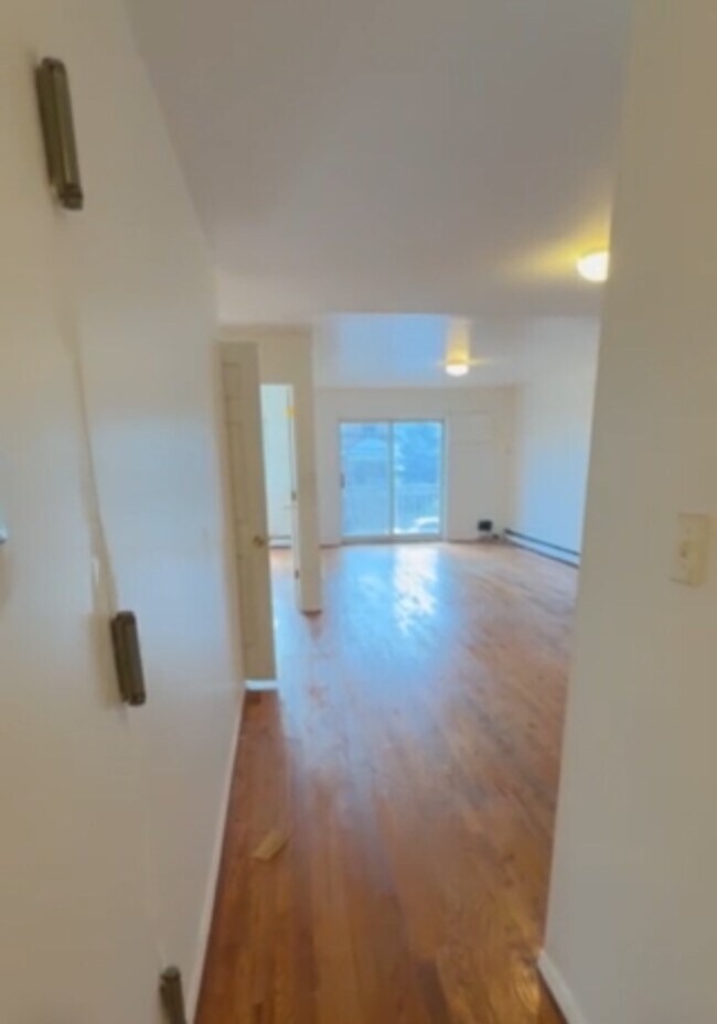 Primary Photo - 15533 78th St
