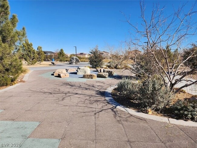 Building Photo - 6339 W Silver Ribbon Ct