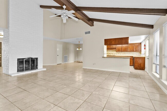 Building Photo - 3127 Wagon Trail Dr