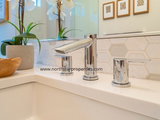 Building Photo - Tranquil Elevated Design in Tigard