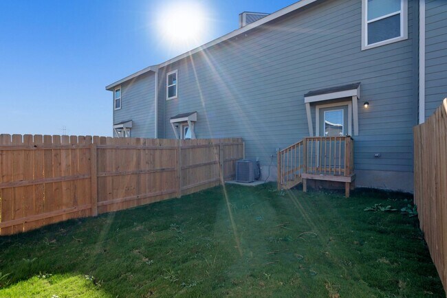 Building Photo - 7239 Converse Ridge Ln