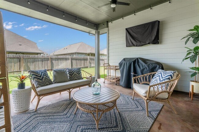 Building Photo - 3800 Sandhill Crane Dr