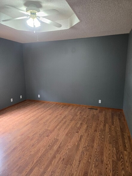 Building Photo - 210 Azalea St