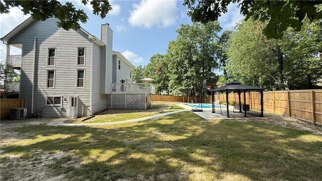 Building Photo - 737 Calico Ln