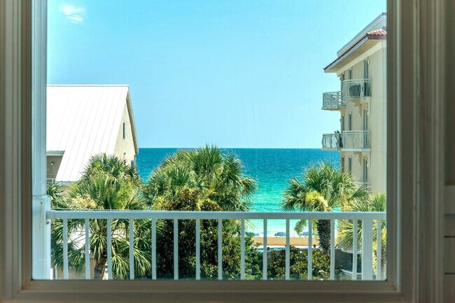 Building Photo - 2825 Scenic Hwy 98