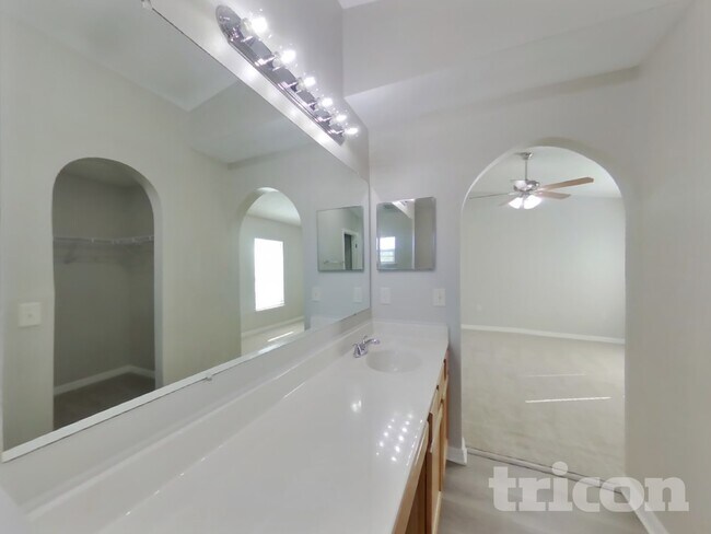 Building Photo - 3655 Braeden Ct