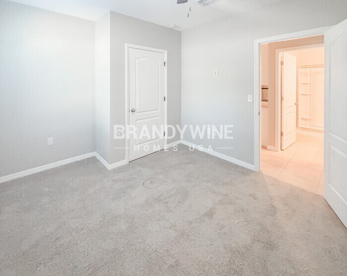 Building Photo - 12026 Suburban Sunrise St