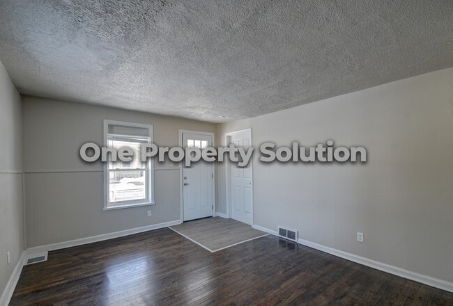 Building Photo - 2642 Clay St