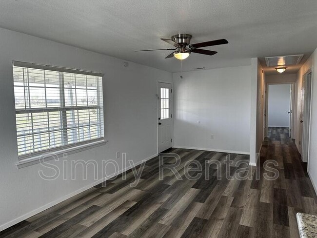 Building Photo - 1979 FM2649