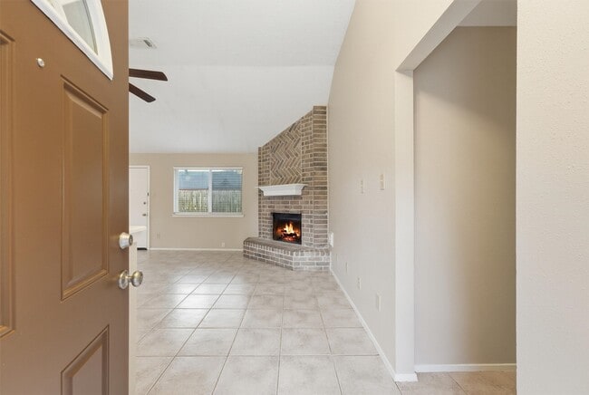Building Photo - 7226 Thicket Trail Dr