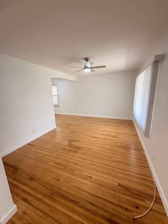 Building Photo - Remodeled 3 Bedroom Norwalk House For Rent!