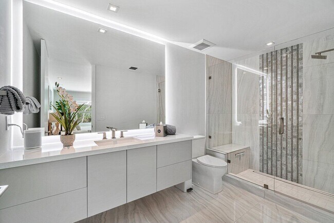 Building Photo - 5284 Boca Marina Cir S