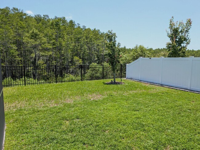 Building Photo - Beautiful 4/3 Home For Rent in Storey Lake...