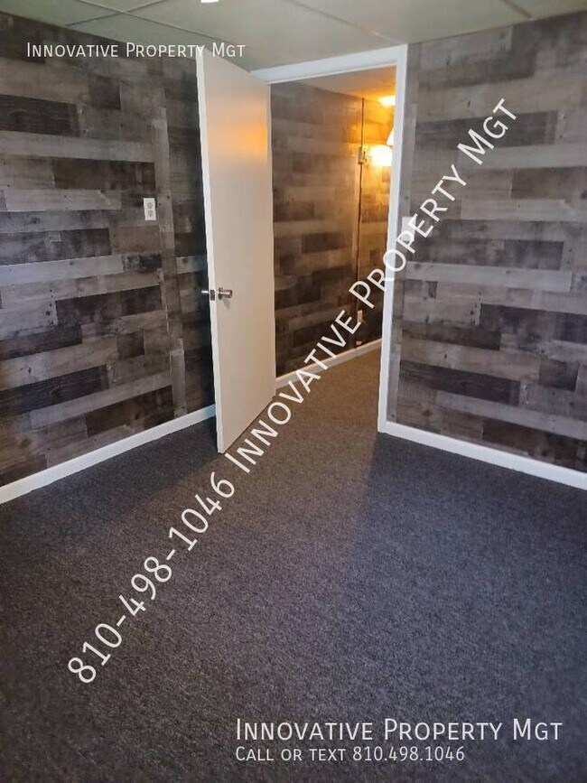 Building Photo - Beautiful 3 bedroom, 1 bath, desirable are...