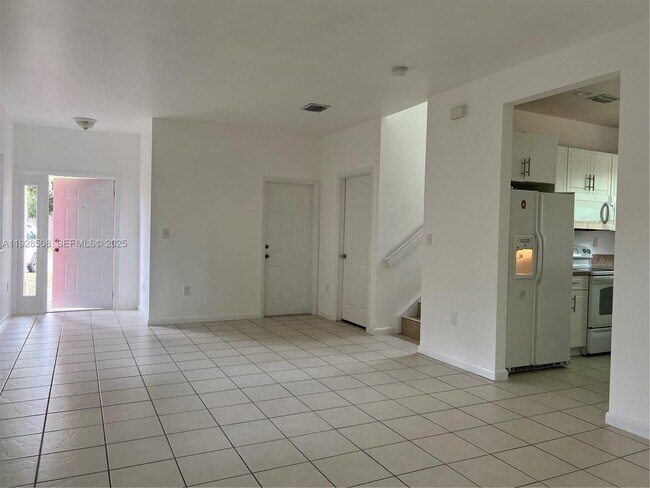 Building Photo - 3334 NE 3rd Dr