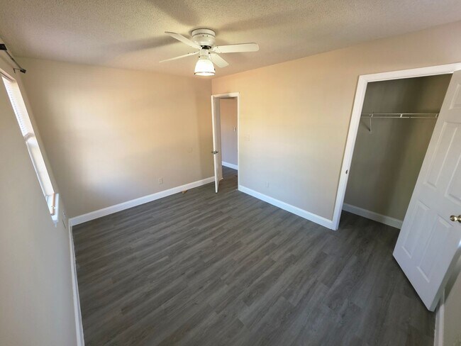 Building Photo - 4 Bedroom 2 BA Horse Creek Farms