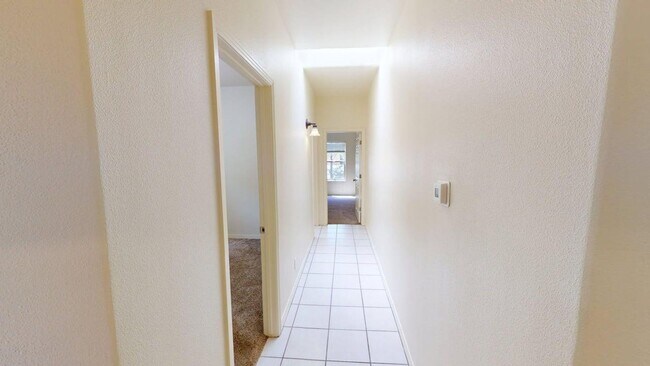 Building Photo - 4759 Solecito Way