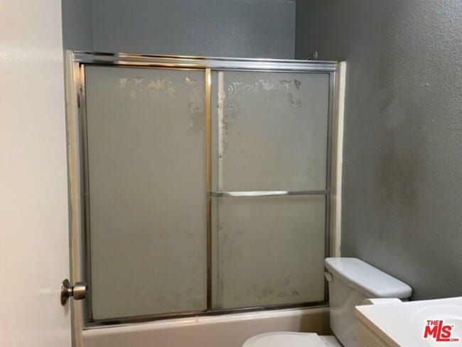 Building Photo - 641 Normandie Ave