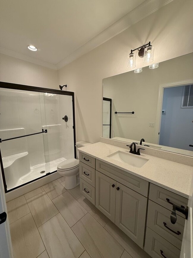 Building Photo - Townhouse for Rent in Hixson